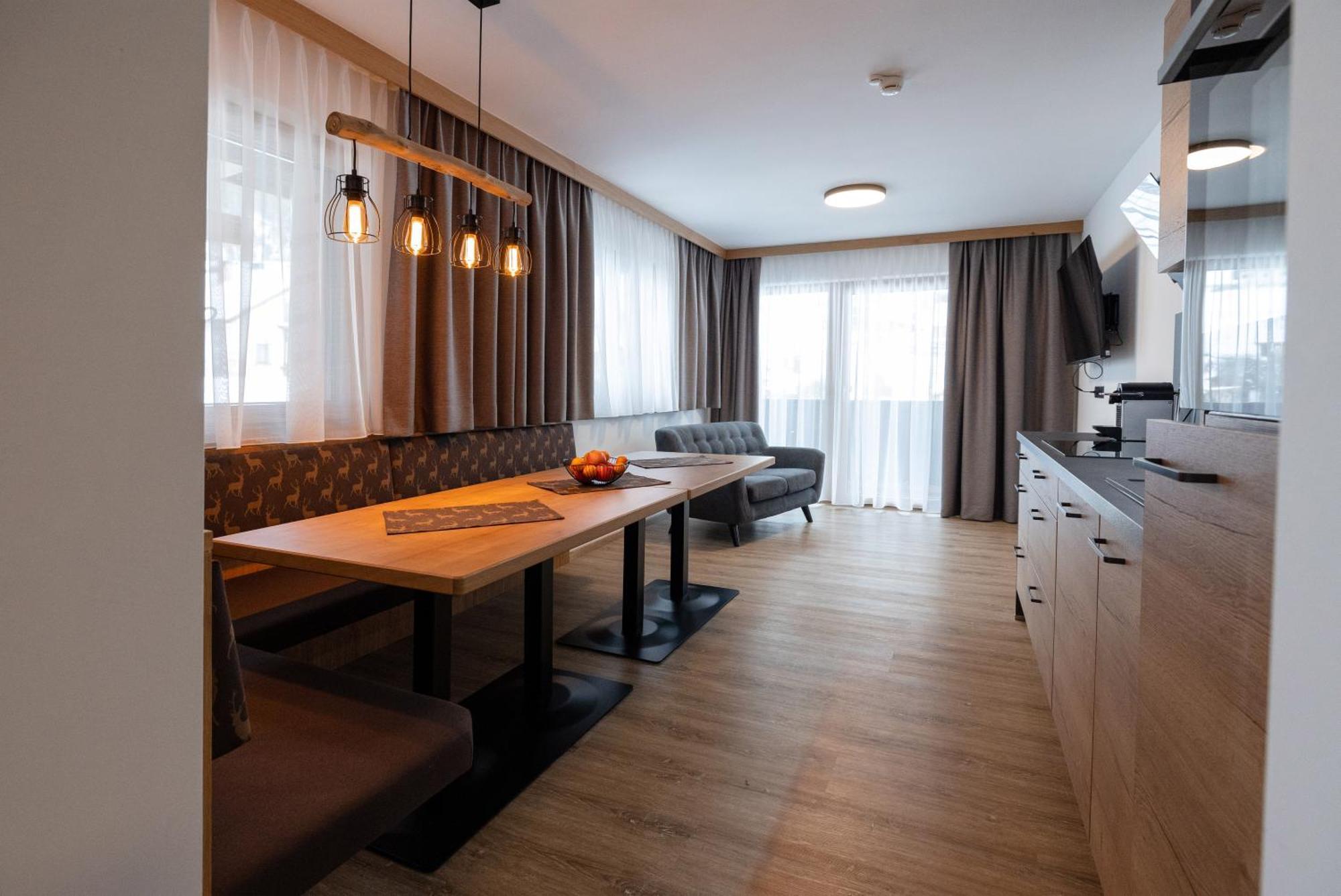 Hotel Steuxner Нойштифт-им-Штубайталь Экстерьер фото